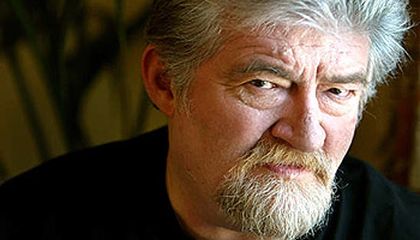 Joe Eszterhas